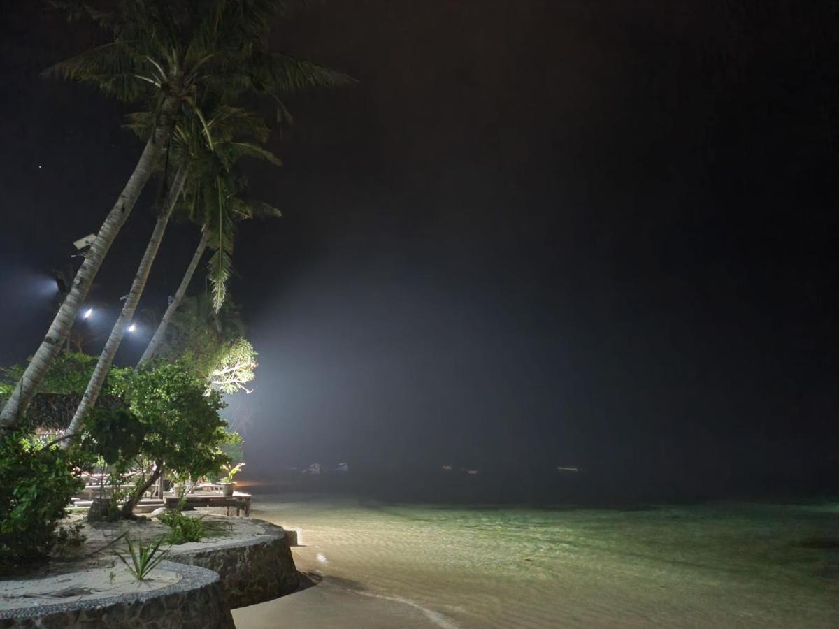 แพททริค ออน เดอะ บีช Hotel เจเนอรัลลูนา ภายนอก รูปภาพ