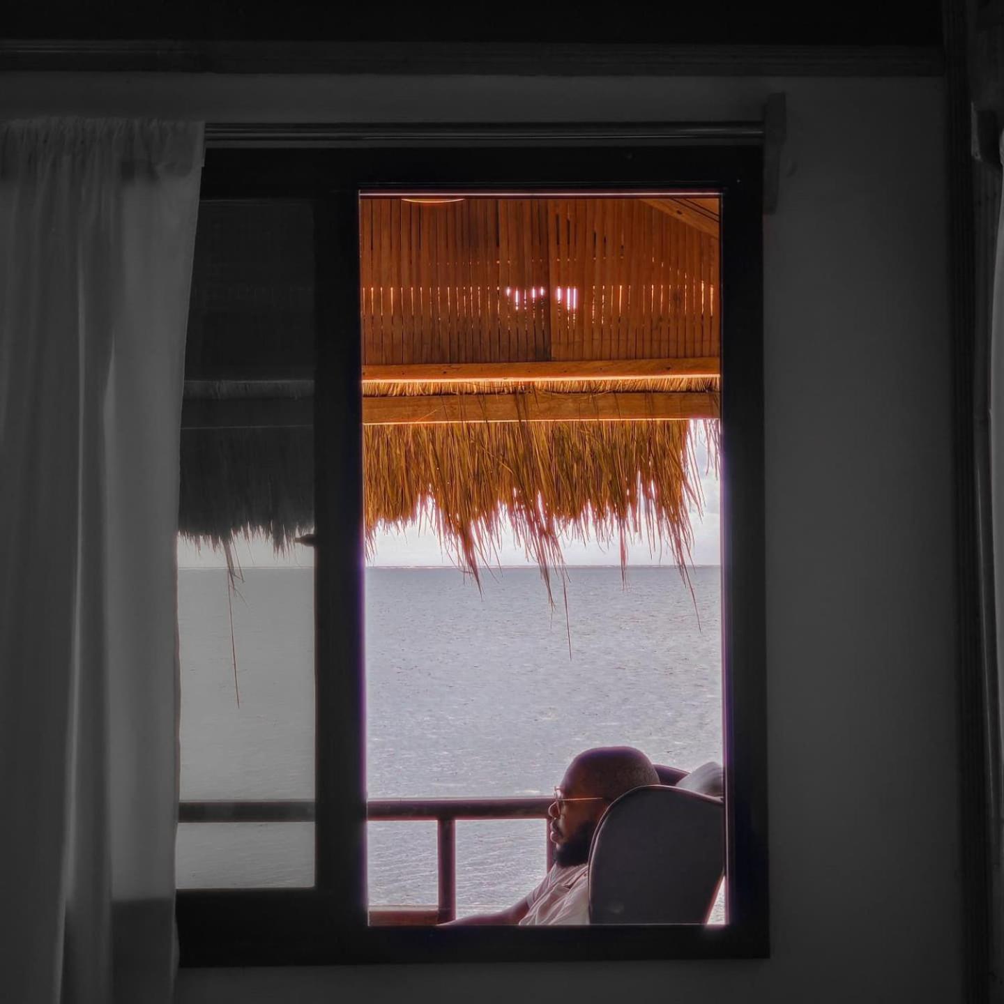 แพททริค ออน เดอะ บีช Hotel เจเนอรัลลูนา ภายนอก รูปภาพ